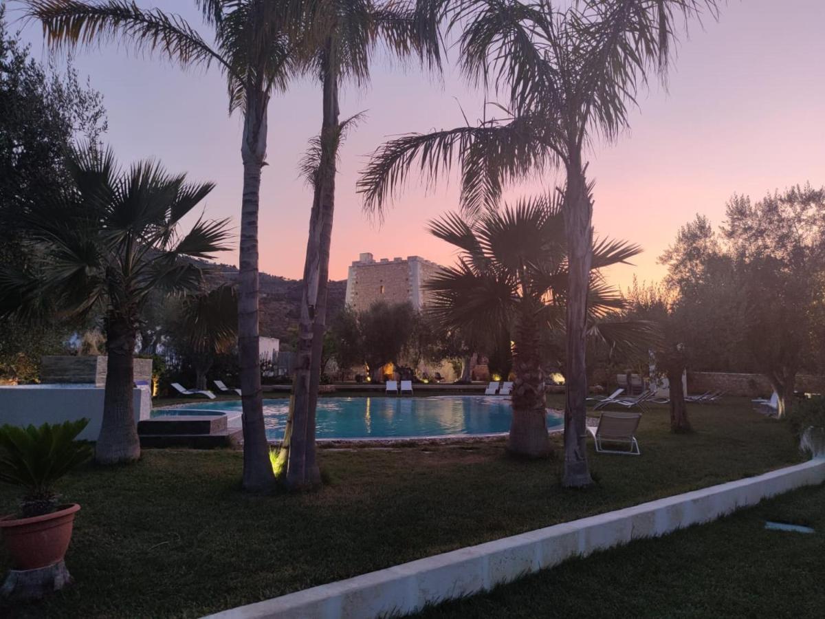 Hotel Torre Santamaria Resort Mattinata Ngoại thất bức ảnh