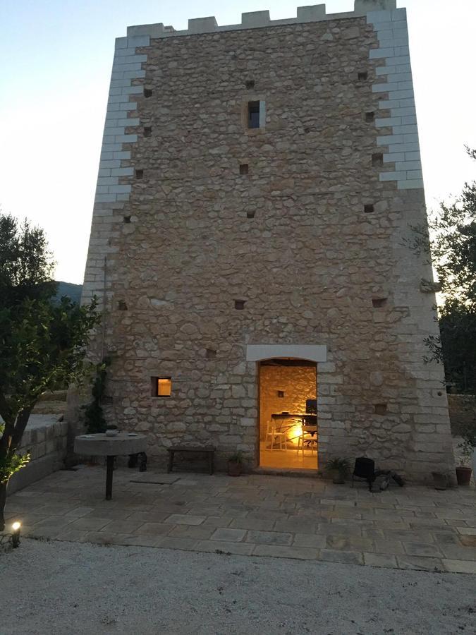Hotel Torre Santamaria Resort Mattinata Ngoại thất bức ảnh